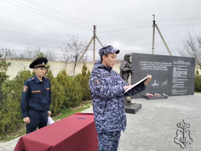 Новобранцы вневедомственной охраны Росгвардии приняли присягу в Калмыкии